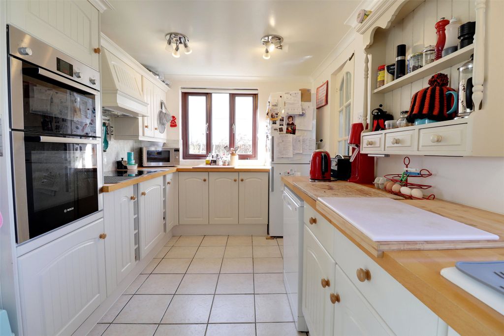 Property photo 2 of 18 2 - Picture No. 02
