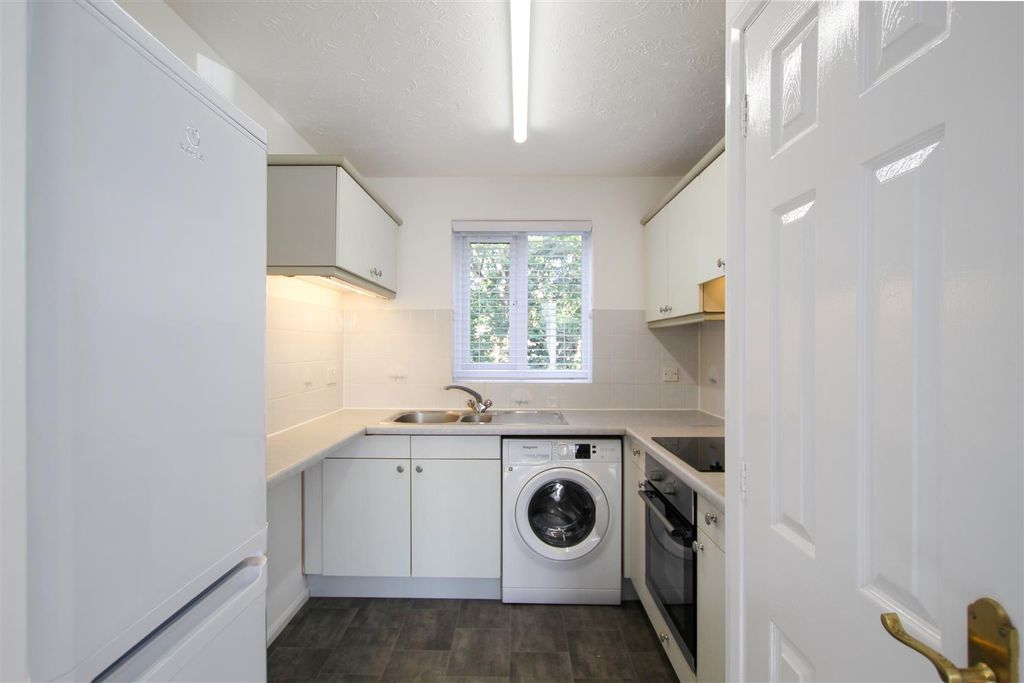 Property photo 3 of 8 Img_1910.Jpg