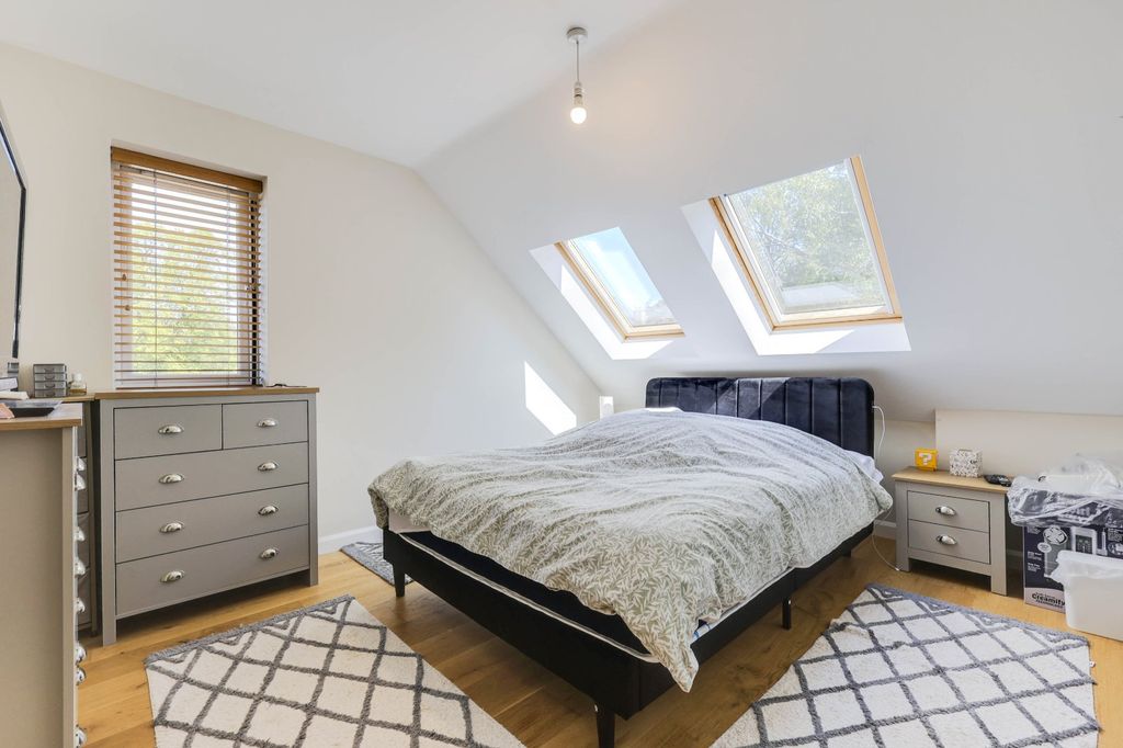 Additional image 15 of 8 bed flat for sale1&1A 3&3A Haigh Wood Road, Leeds, West Yorkshire LS16