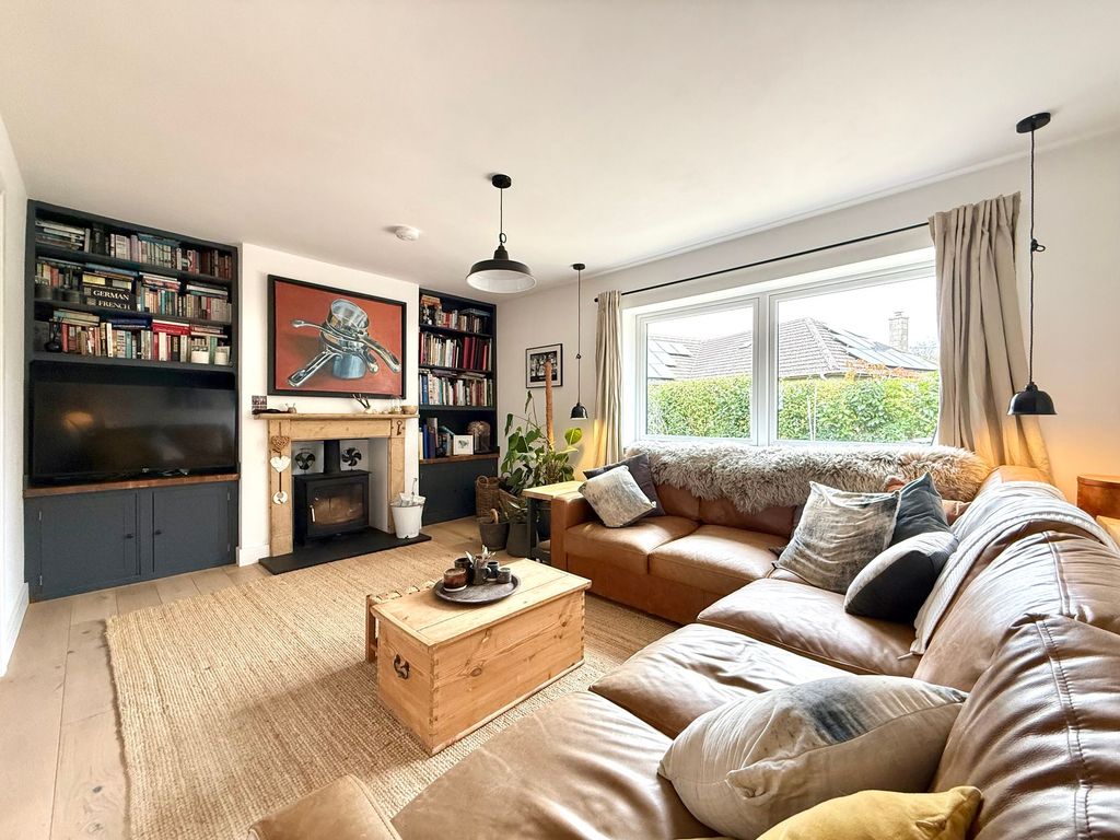 Property photo 3 of 18