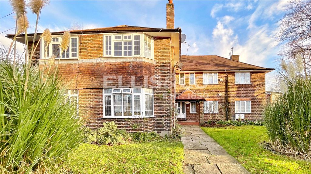 Property photo 1 of 11 Picture No. 17