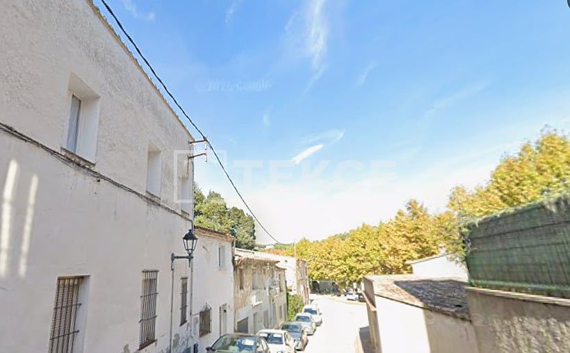 Property photo 1 of 7