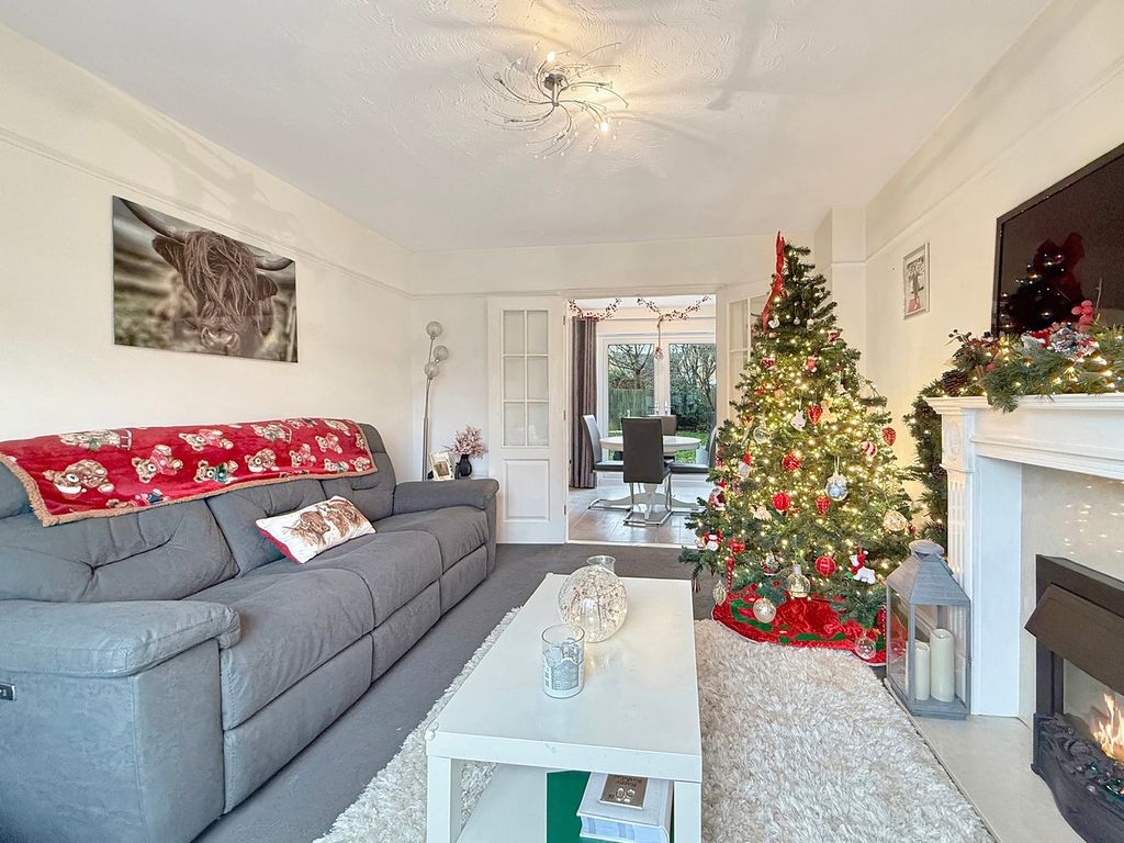 Property photo 3 of 21