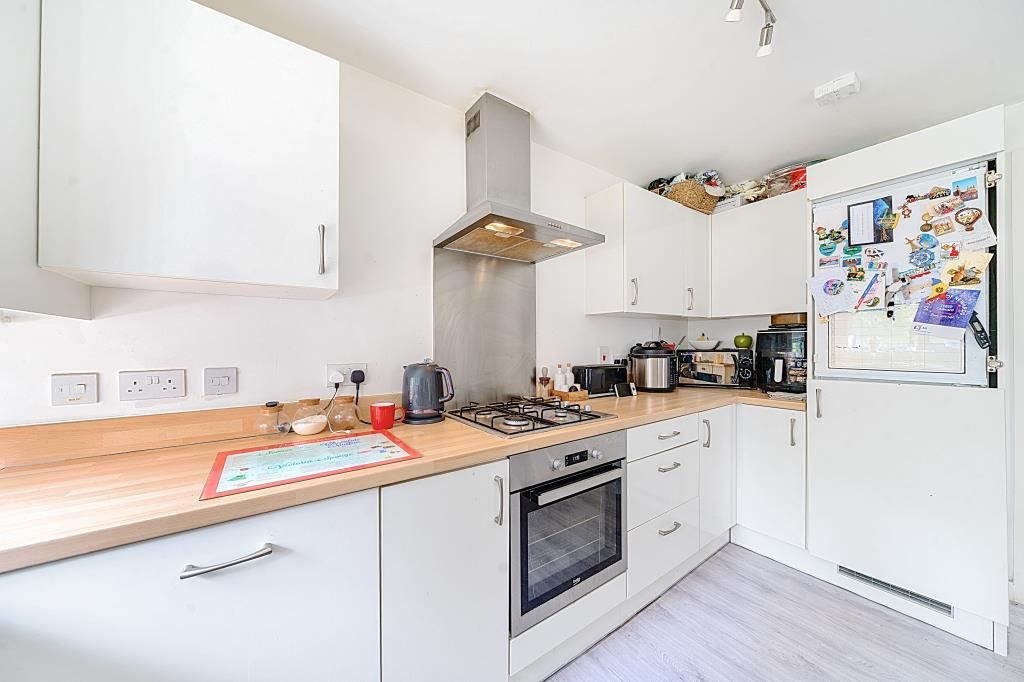 Property photo 2 of 20 Kitchen