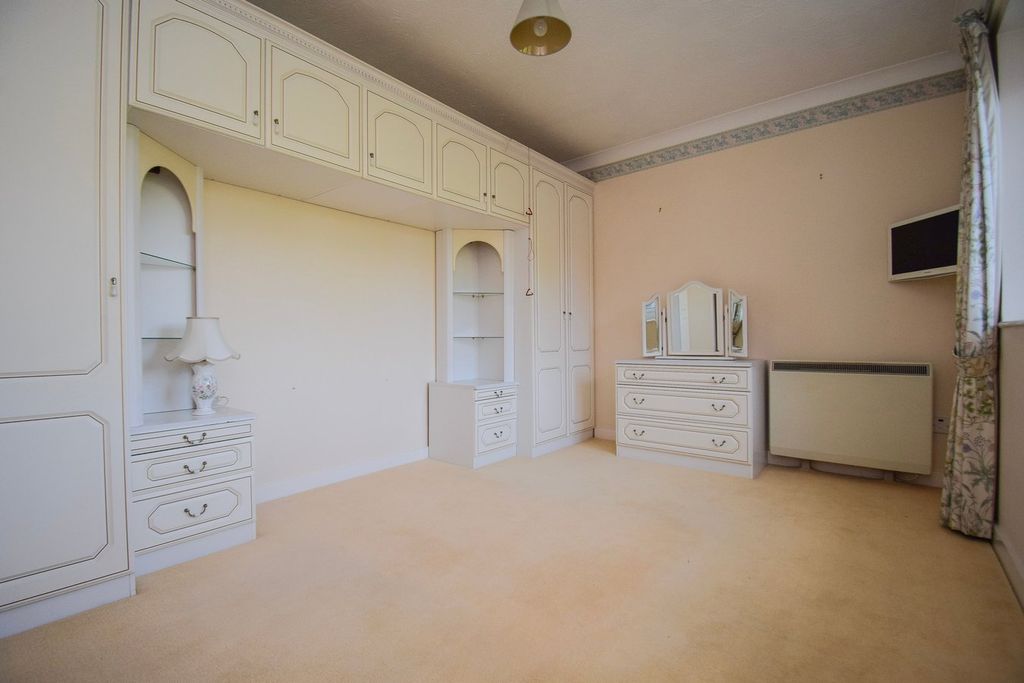 Property photo 3 of 19