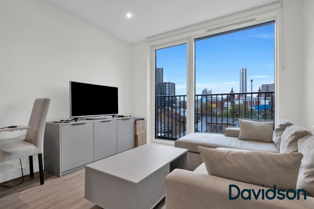 Property photo 3 of 15 Barker 11