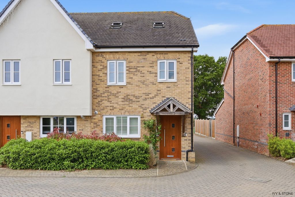 Property photo 2 of 26 5180781