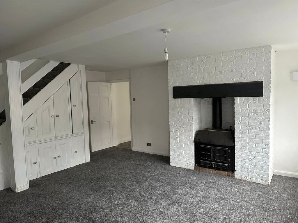 Property photo 2 of 15 Picture No. 16