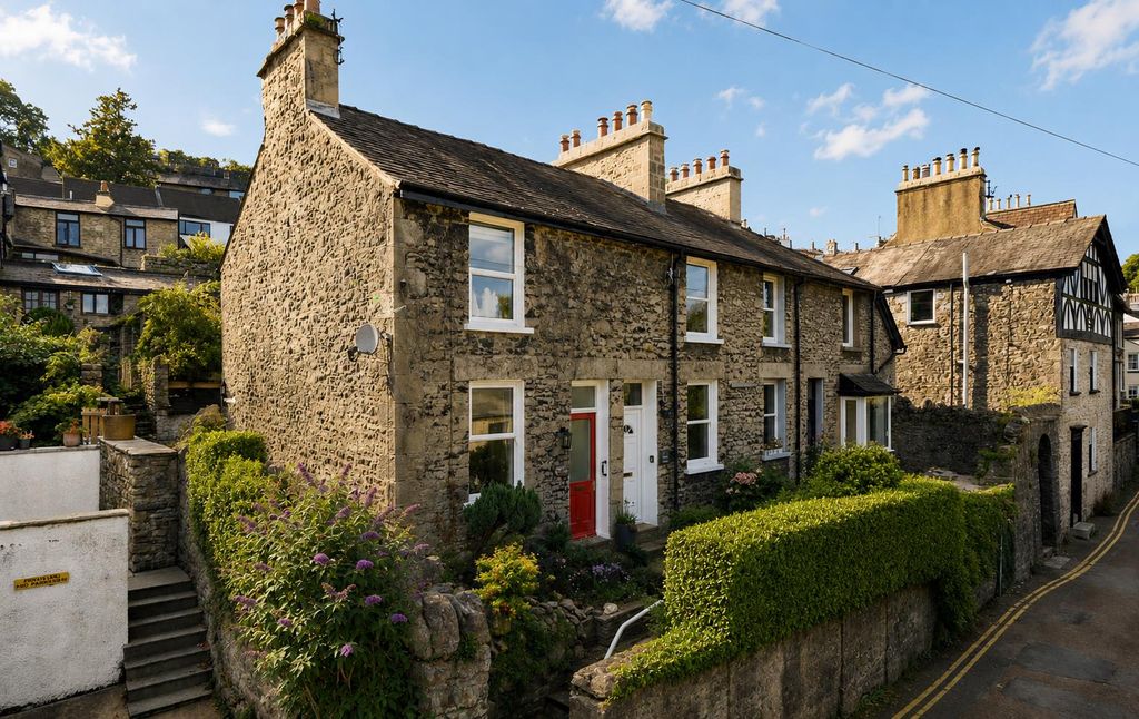 Property photo 1 of 13 Elevated Stone Terrace In Conservation Area