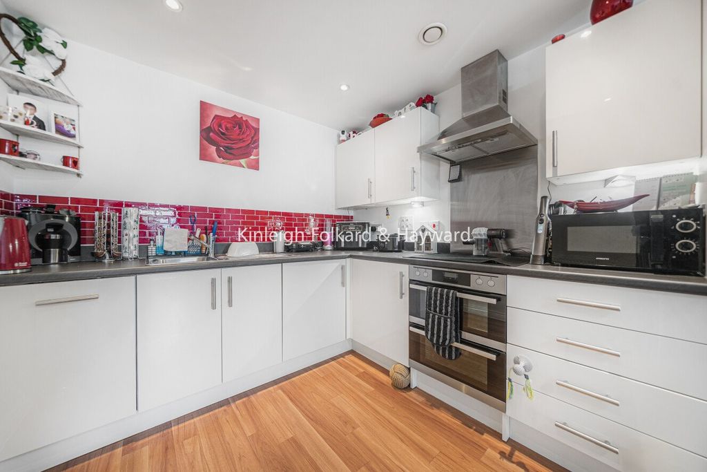 Property photo 3 of 13 Picture No. 02