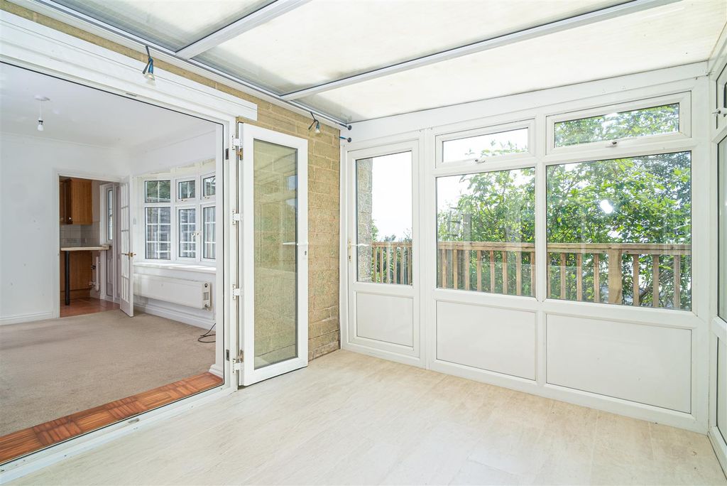 Property photo 3 of 21