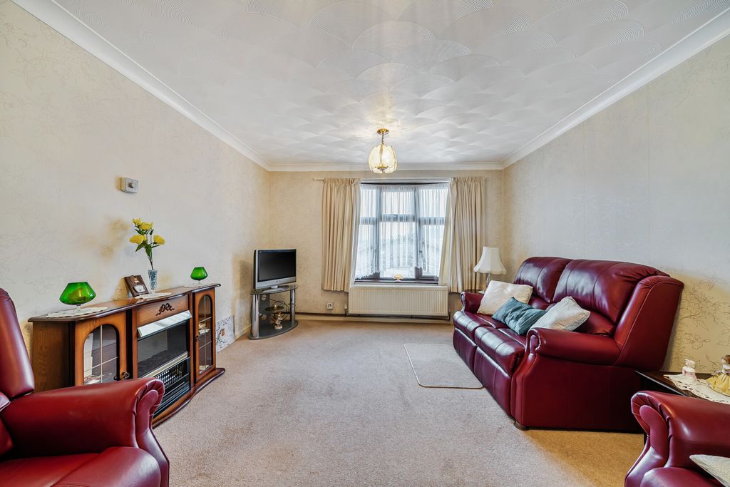 Property photo 2 of 12 Living Room