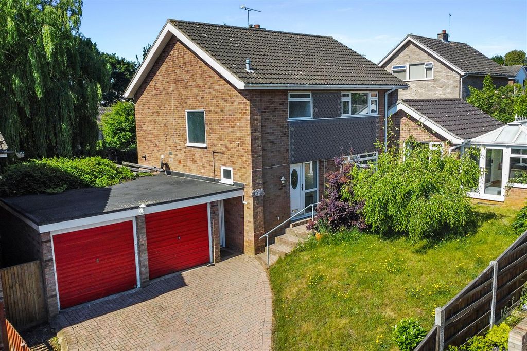 Property photo 1 of 18 Front