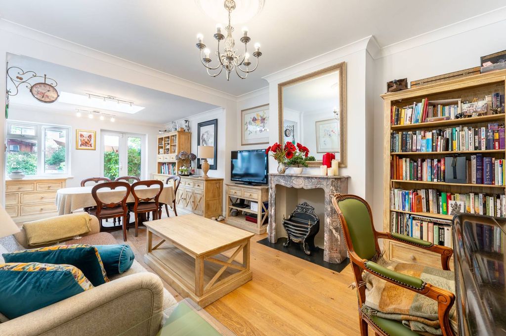 Property photo 2 of 29