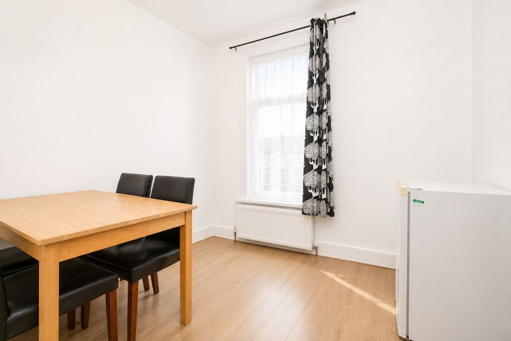 Property photo 3 of 10 5393762
