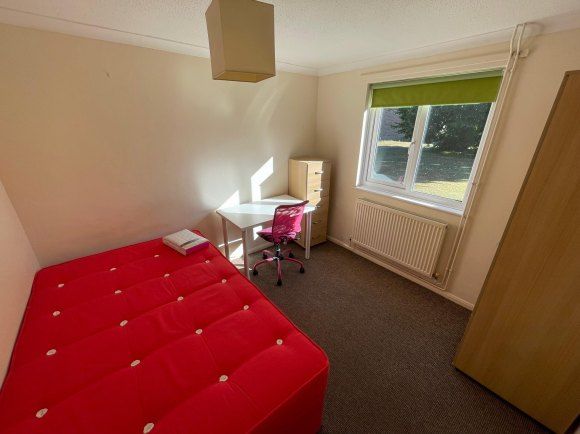 Property photo 3 of 13 Bed 1-2.Jpg