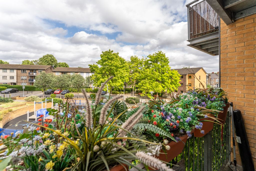 Property photo 2 of 12 Photo #2