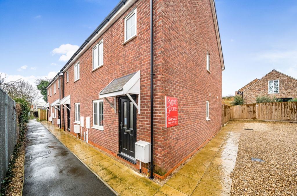 Property photo 1 of 15 Lrg_1087241 (1)