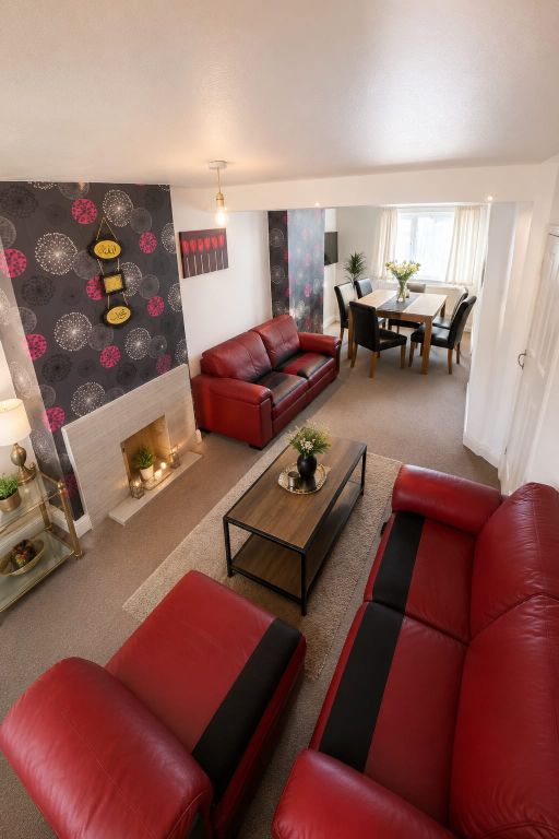 Property photo 3 of 18