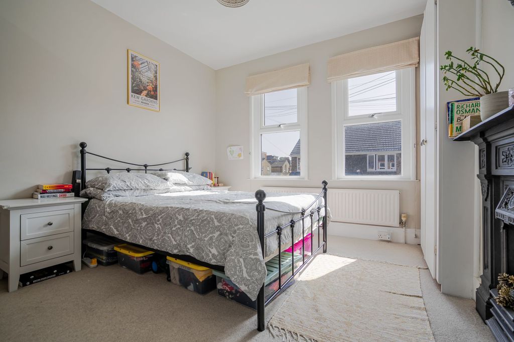 Additional image 6 of 3 bed property for saleBourne Avenue, Windsor SL4