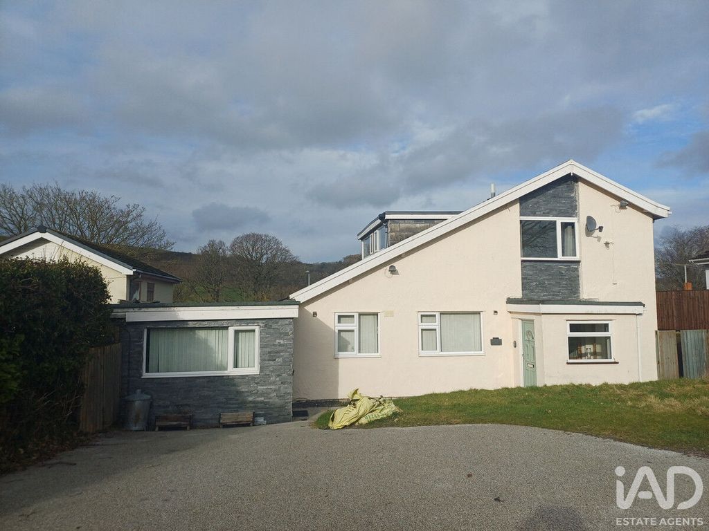Property photo 1 of 34