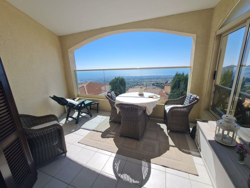 Property photo 3 of 26 Veranda View