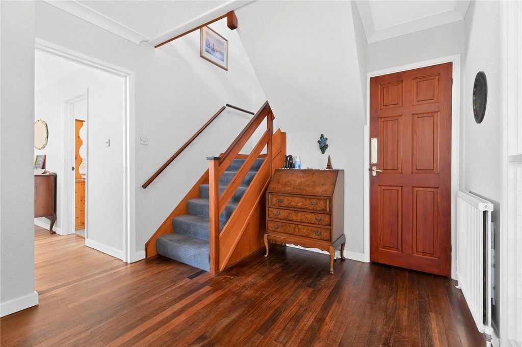 Property photo 3 of 22 Picture No. 06