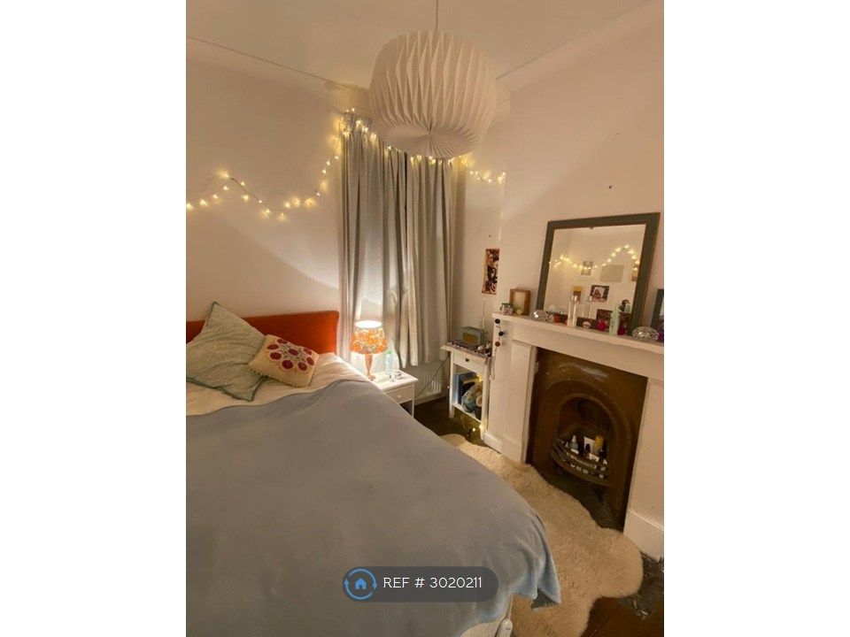 Property photo 3 of 14 Bedroom