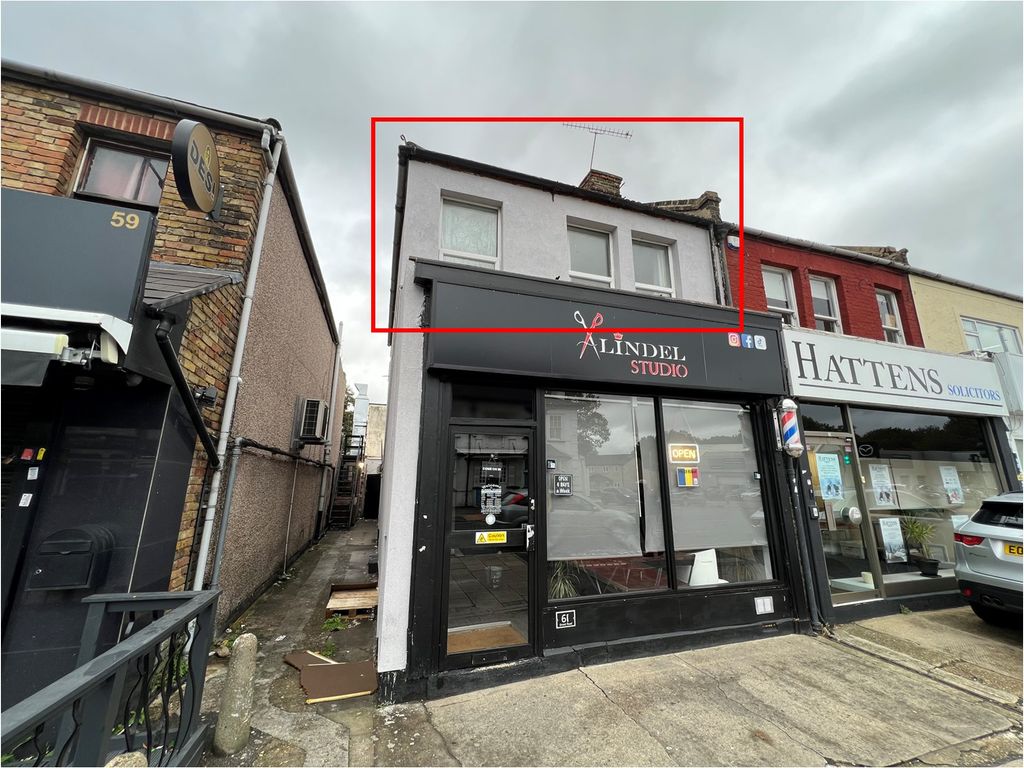 Property photo 1 of 3