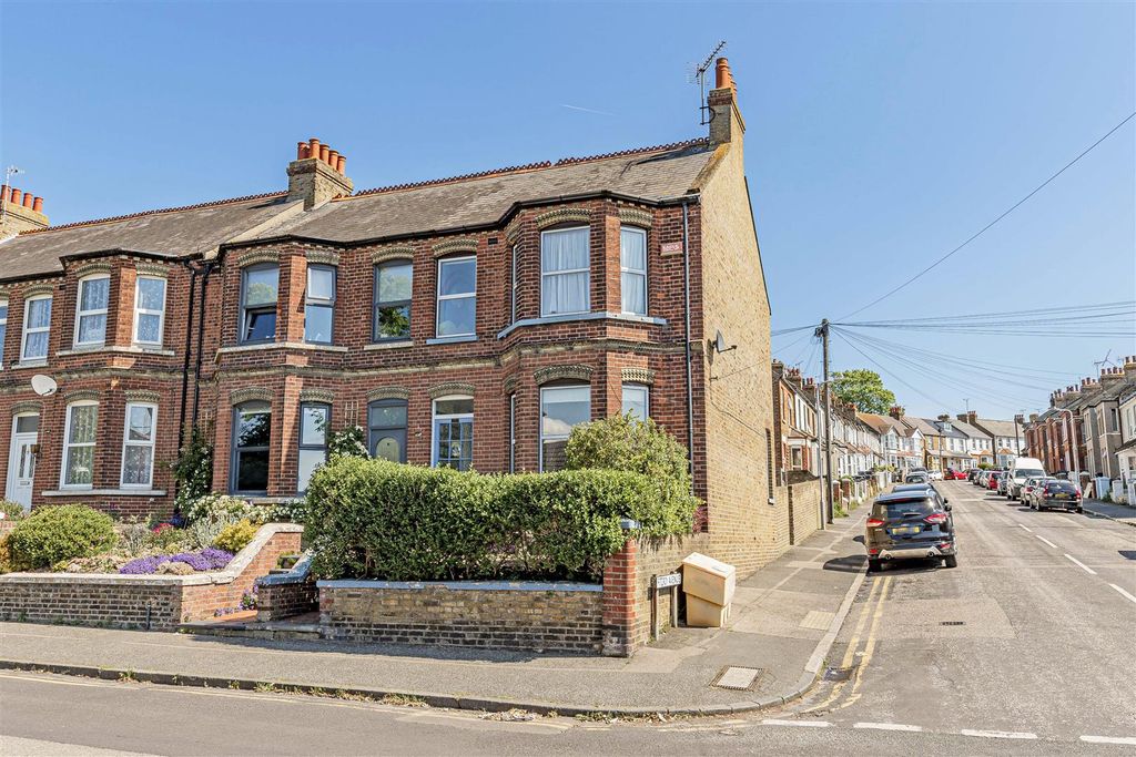 Property photo 1 of 29 L J Imaging-23.Jpg