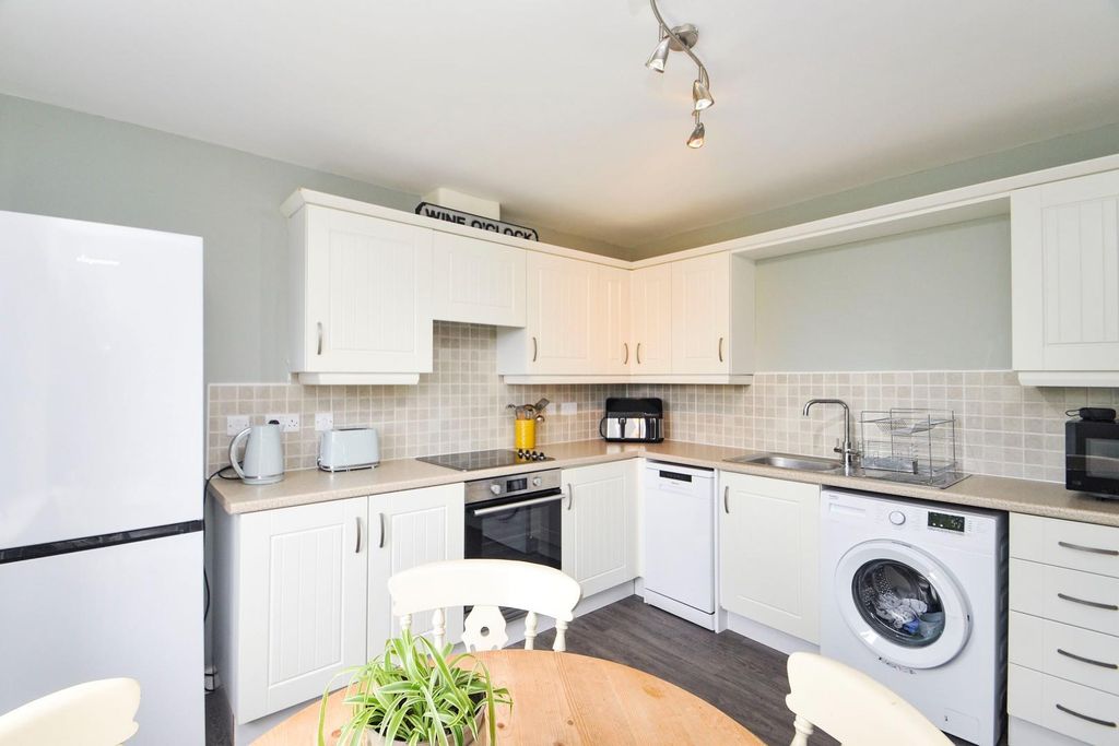 Property photo 2 of 14 Angelgardens020.Jpg