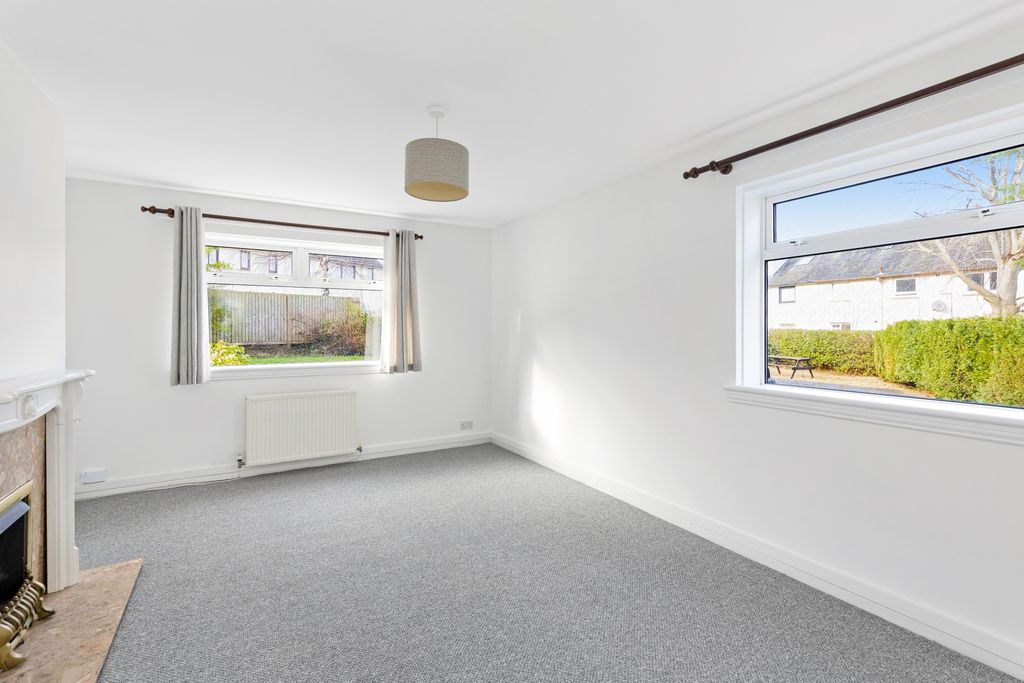 Property photo 3 of 18 Property Image 4