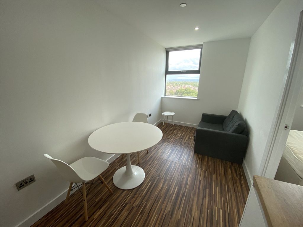 Property photo 2 of 6 Picture No. 04
