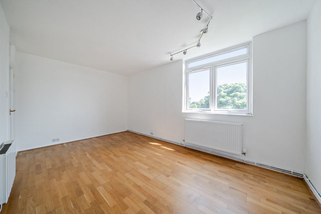 Property photo 1 of 17 Picture No. 41