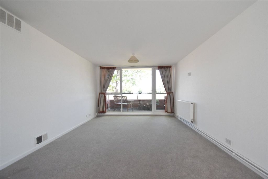 Property photo 3 of 10 Picture No. 36