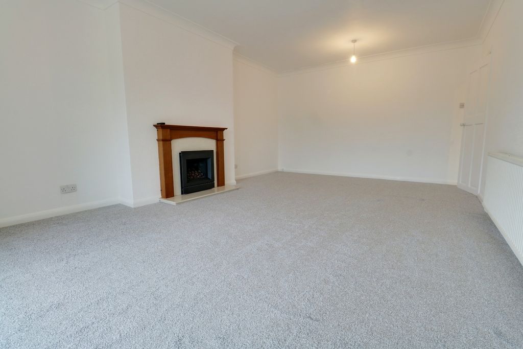 Property photo 2 of 18 4343461
