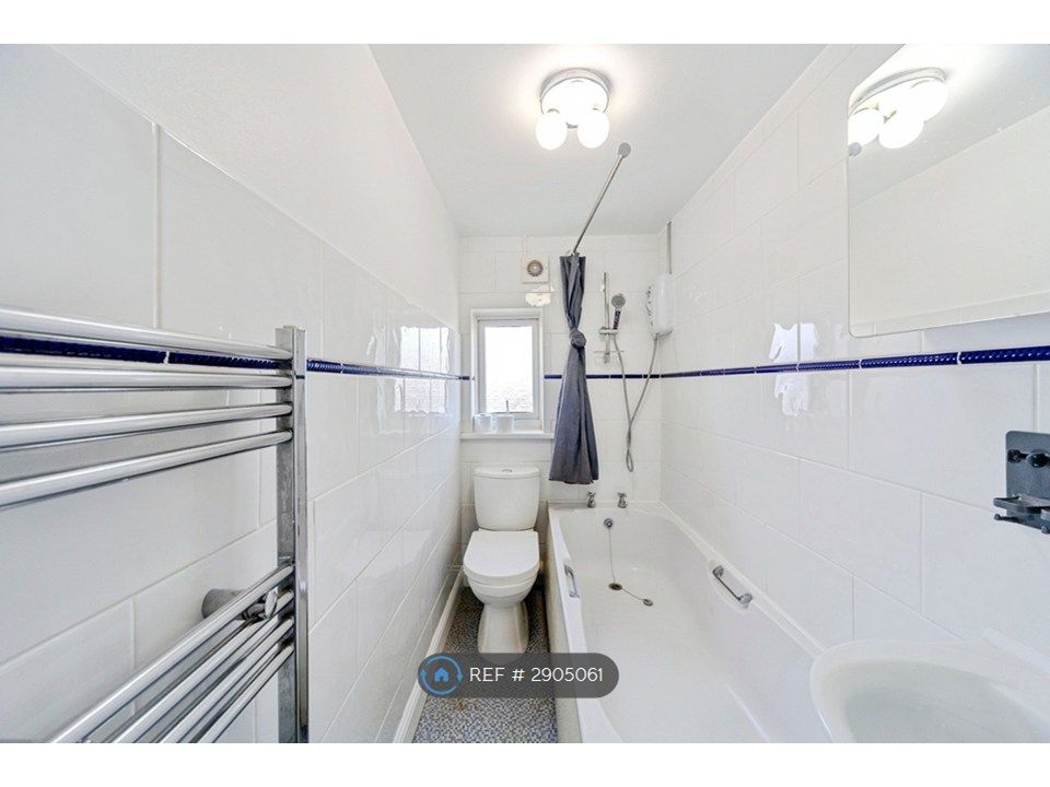 Property photo 3 of 35