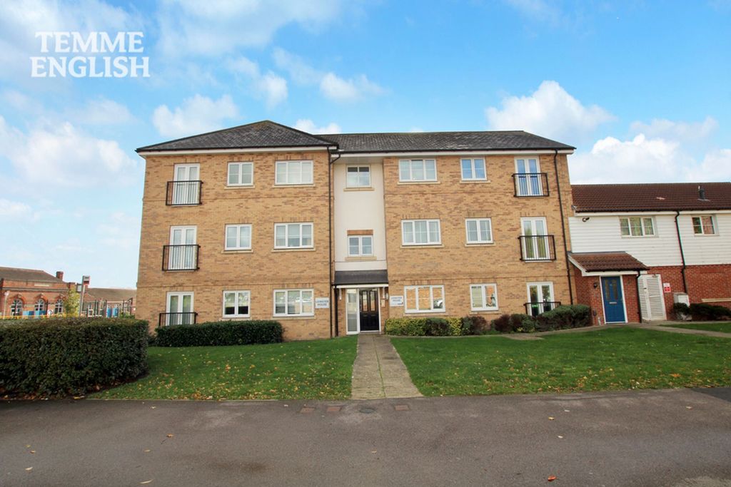 Property photo 2 of 18