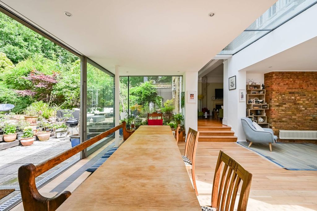 Property photo 1 of 51