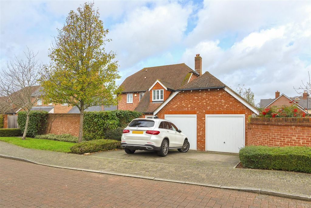 Property photo 2 of 21 28Beacon22.Jpg