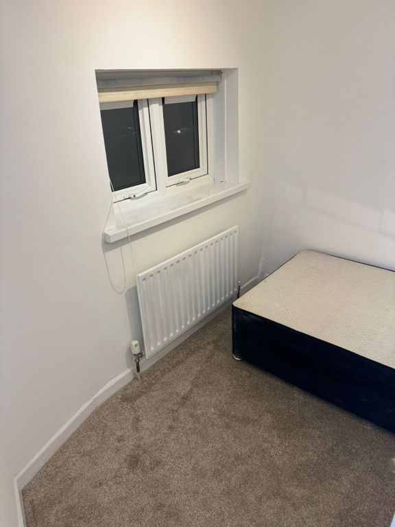 Property photo 2 of 3