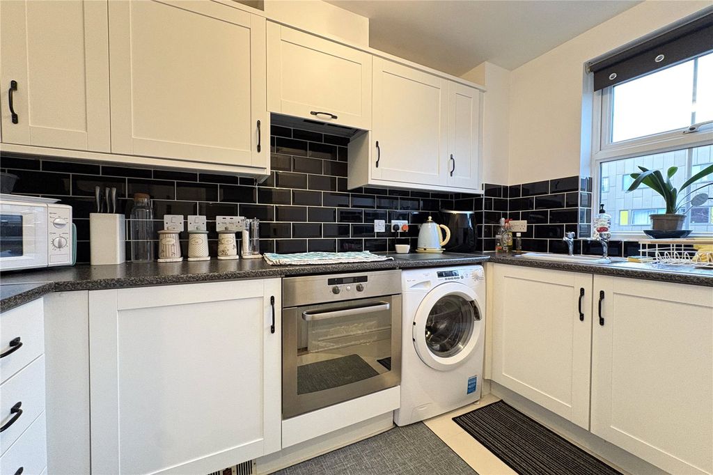 Property photo 3 of 7 Picture No. 39