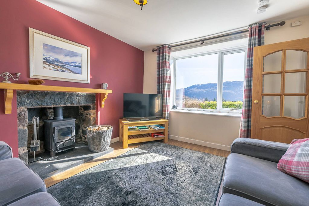 Property photo 2 of 31