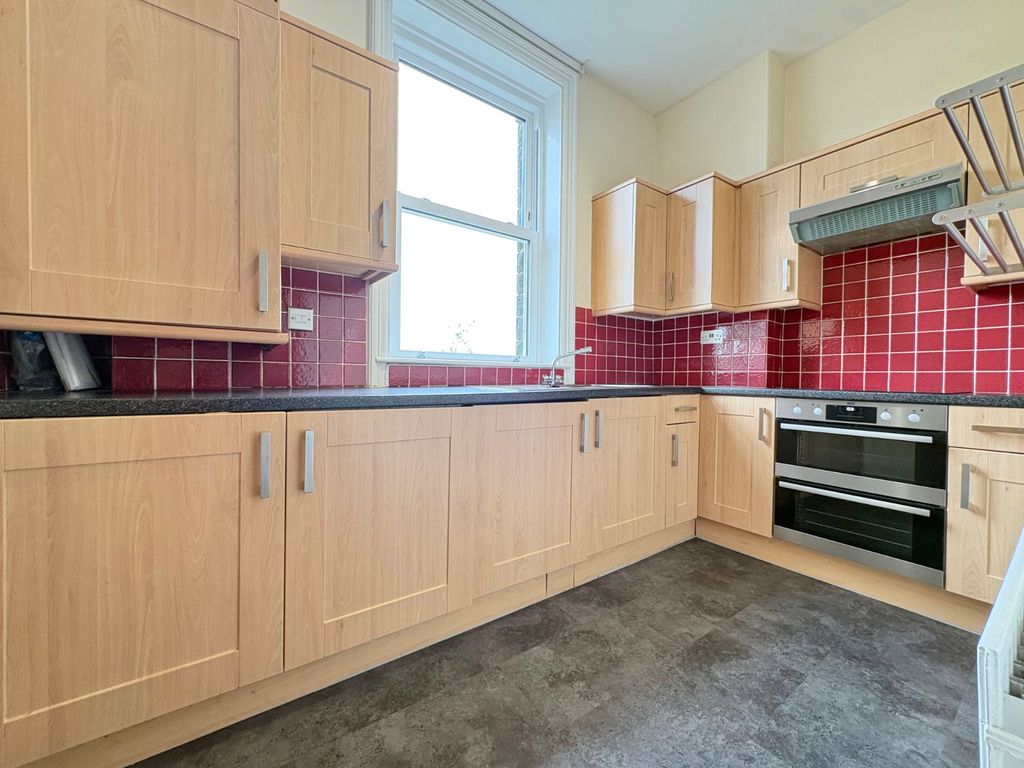 Property photo 2 of 11 Picture No. 15