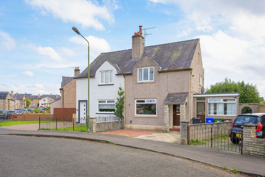 Property photo 1 of 22