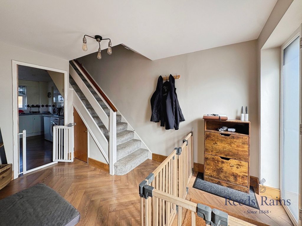 Property photo 3 of 18 Picture No. 12