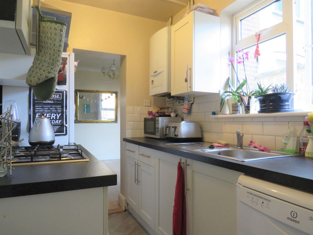 Property photo 2 of 11 Image