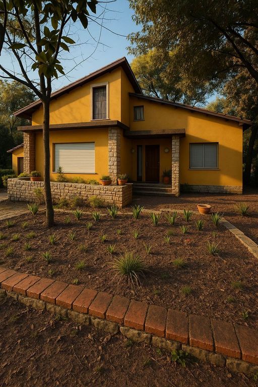 Property photo 3 of 8