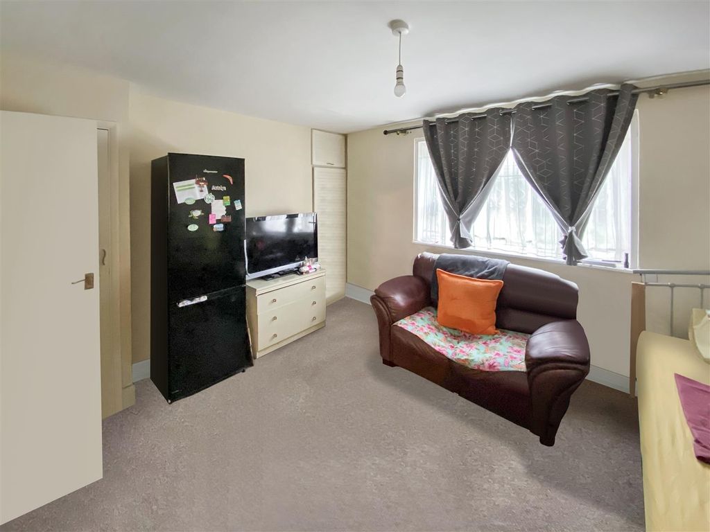 Property photo 2 of 6 Image00006.Jpeg