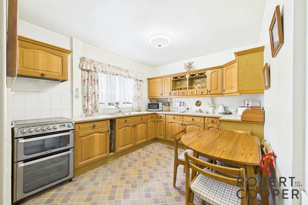 Property photo 2 of 9 Picture No. 49